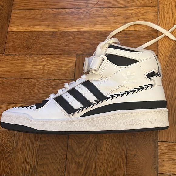 Adidas Forum Mid Size 10 Us Style GY3814 White black Mens Shoes Worn twice - Picture 5 of 8